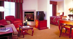 [image: An example interior of a Residence Inn room.]